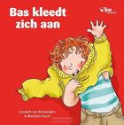 bas-kleedt-zich-aan