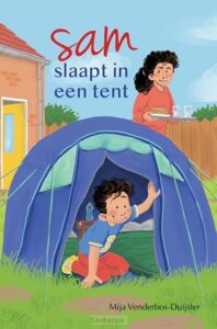 sam-slaapt-in-een-tent